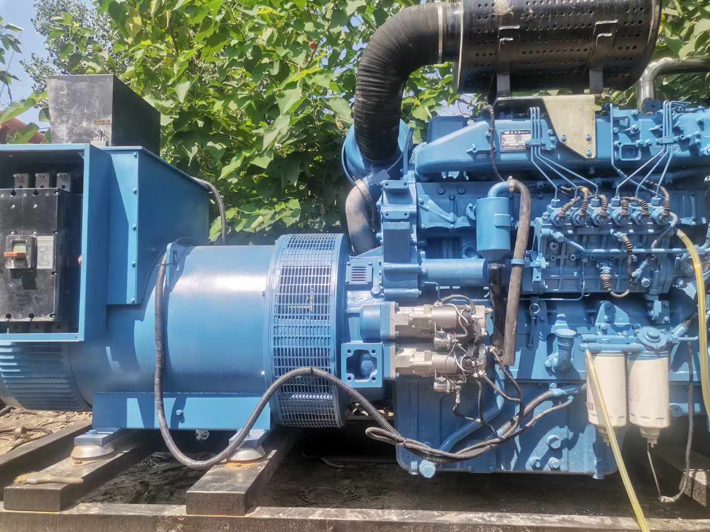 畜禽良种场详细说明降低 800kW 柴油发电机输出电流波动的方法