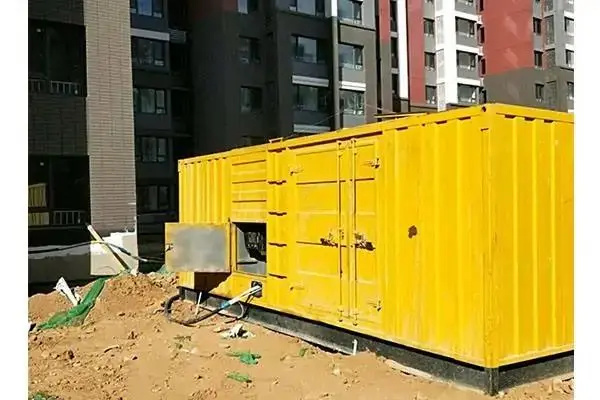 畜禽良种场发电机租赁中燃油压力过低会对发动机的哪些部件造成损坏？